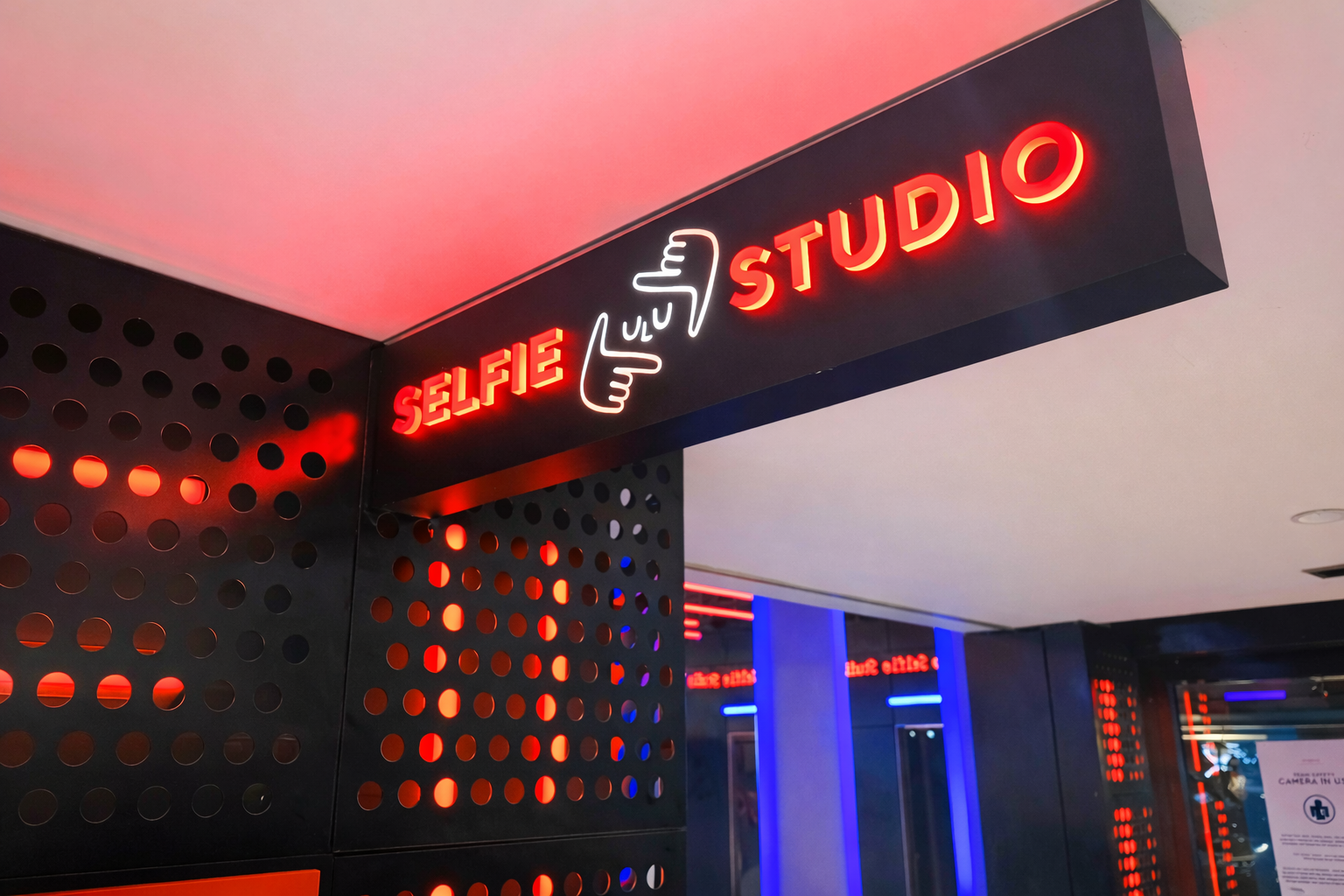 Selfie studio_ Newmarket